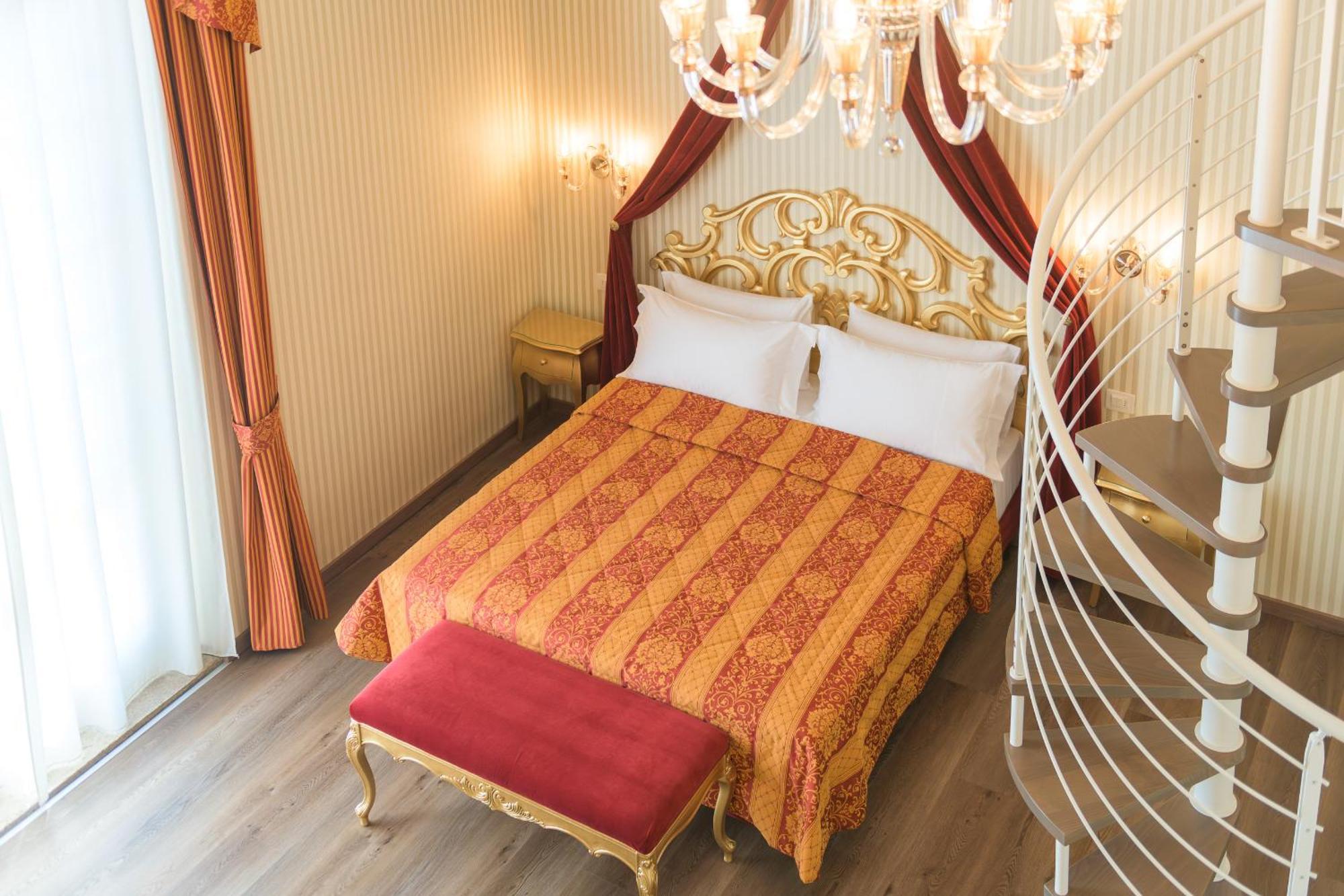 Hotel Regina Del Garda Toscolano-Maderno