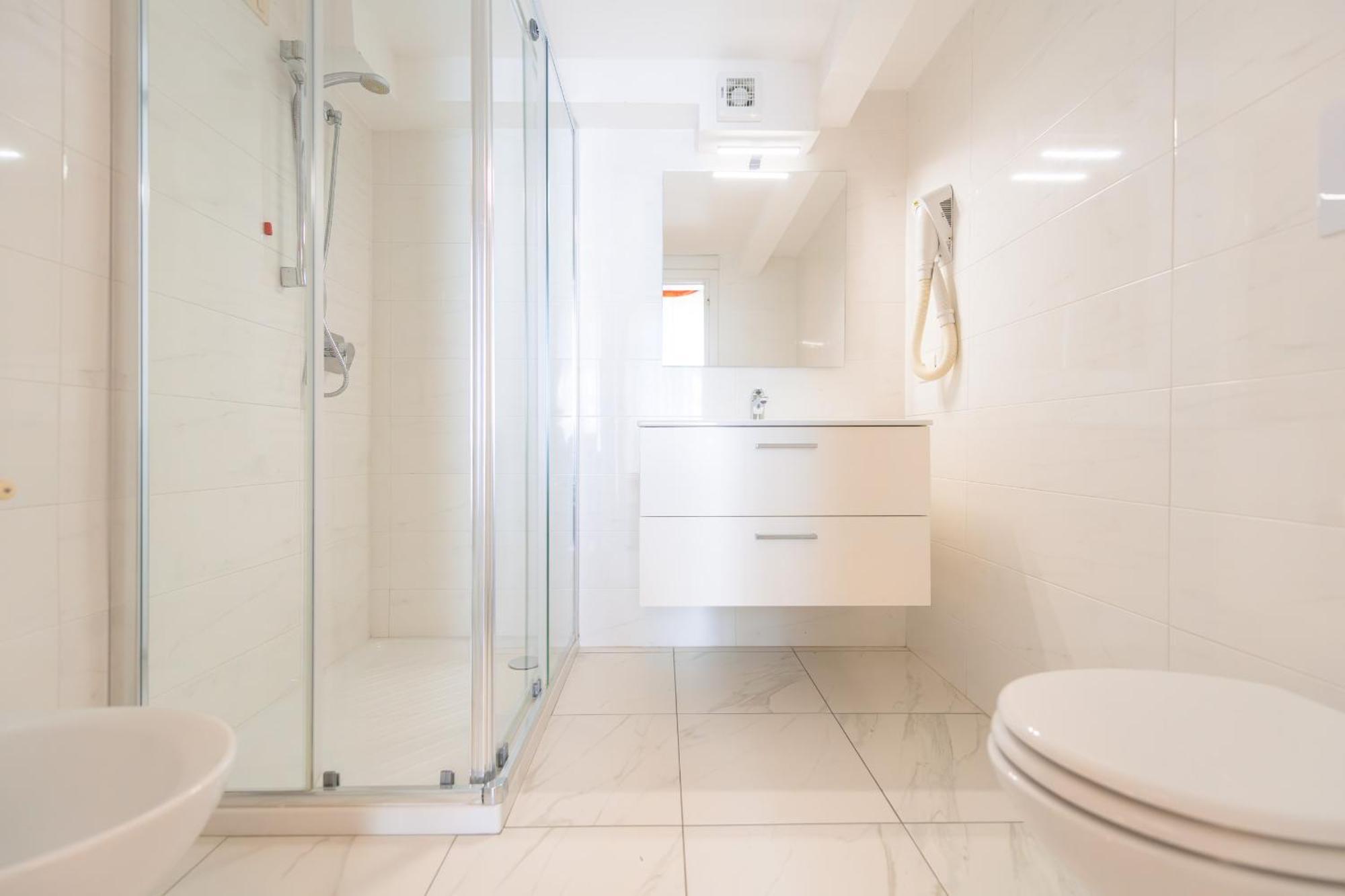 Hotel Regina Del Garda 4*