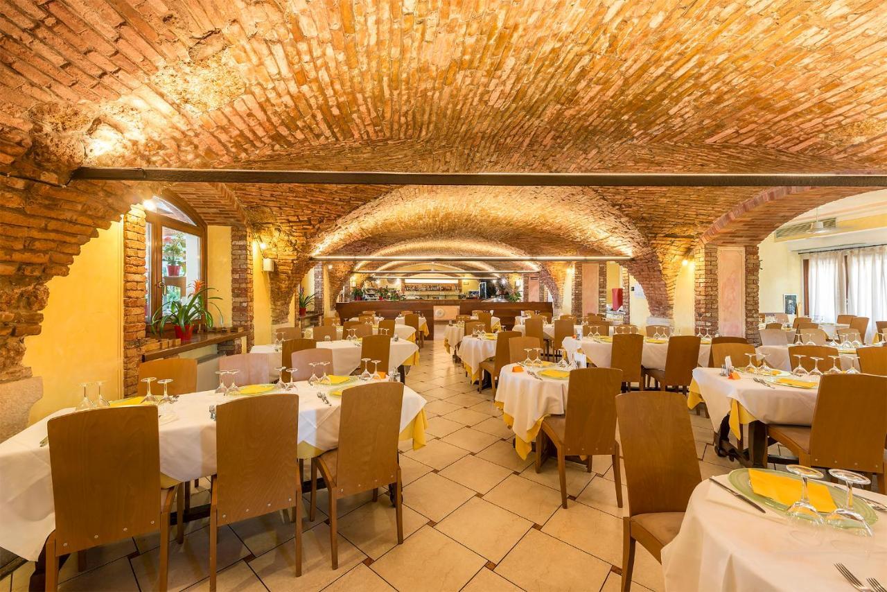 Hotel Regina Del Garda